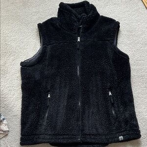 Women’s Free Country Black Sherpa Vest